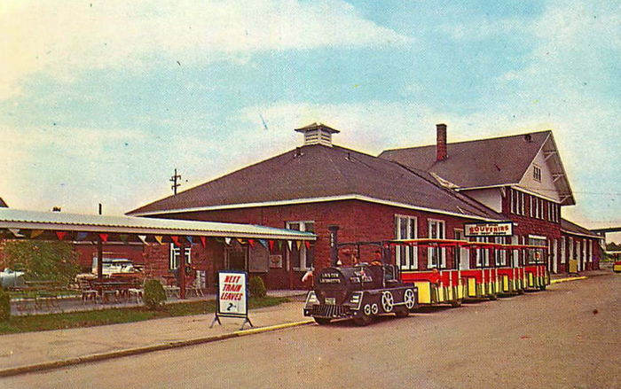 Soo Train Tours - Old Postcard